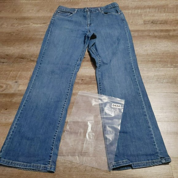 Tommy Hilfiger Womens Jeans Sz 14R Medium wash Bootcut/Flare Denim - Picture 8 of 8